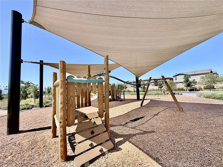 4116 E Coronado Privado — Photo 30