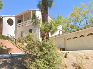19231 Casa Pl, Tarzana, CA 91356