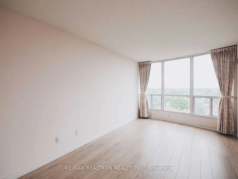 260 Doris Ave #1606 — Photo 13