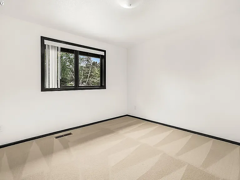 12950 SE Marisa Ct — Photo 10