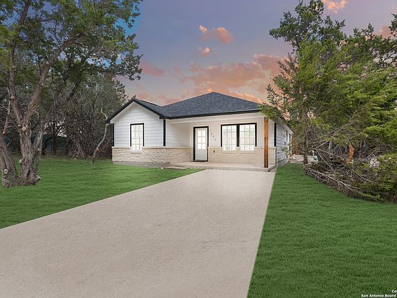 4th image of 1096 Deer Valley