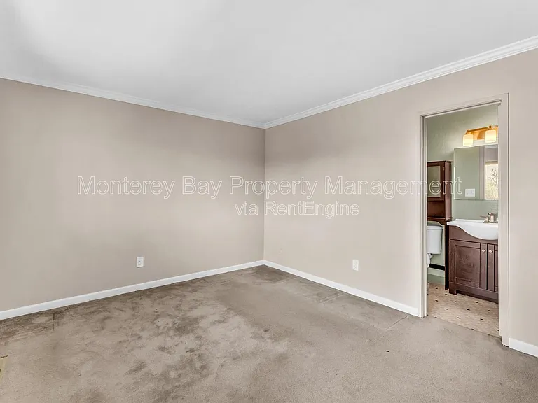 3137 Seacrest Ave #12 — Photo 13