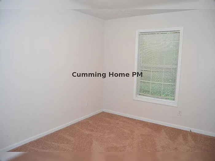 9014 Shorewood Ln — Photo 6