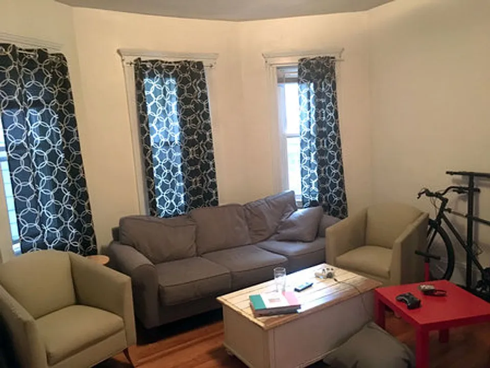 340 Faneuil St #1