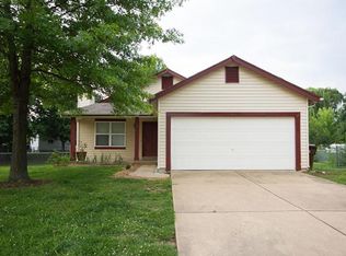 5025 Brittany Downs Dr, Saint Charles, MO