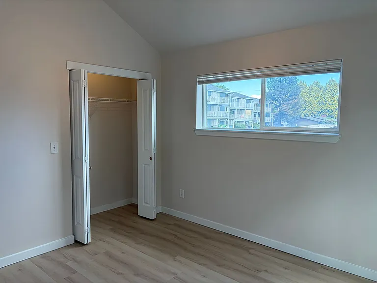 5739 Fallbrook Ln — Photo 15