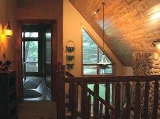 S108W34767 Jacks Bay Rd, Mukwonago, WI 53149