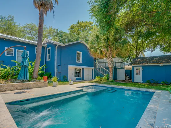 215 E Edgewood Pl, San Antonio, TX 78209