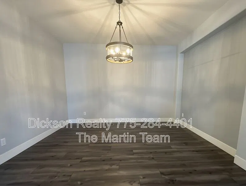 4 bed, 2.5 bath, 2689 sqft, $4,195 — Photo 2