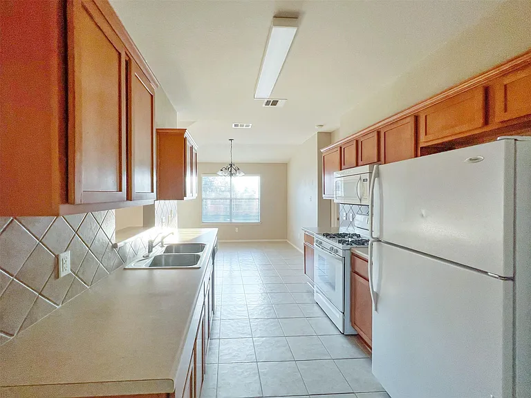 2324 Pearson Way — Photo 7