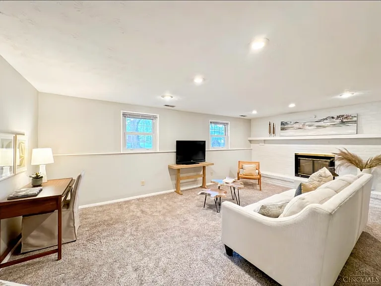 4214 Hanover Dr — Photo 23