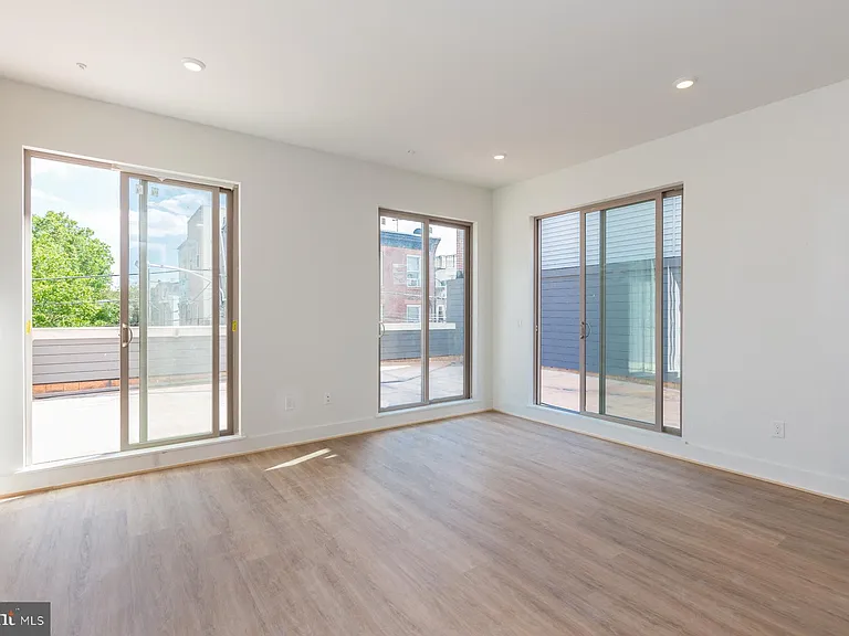 630 Federal St #205 — Photo 6