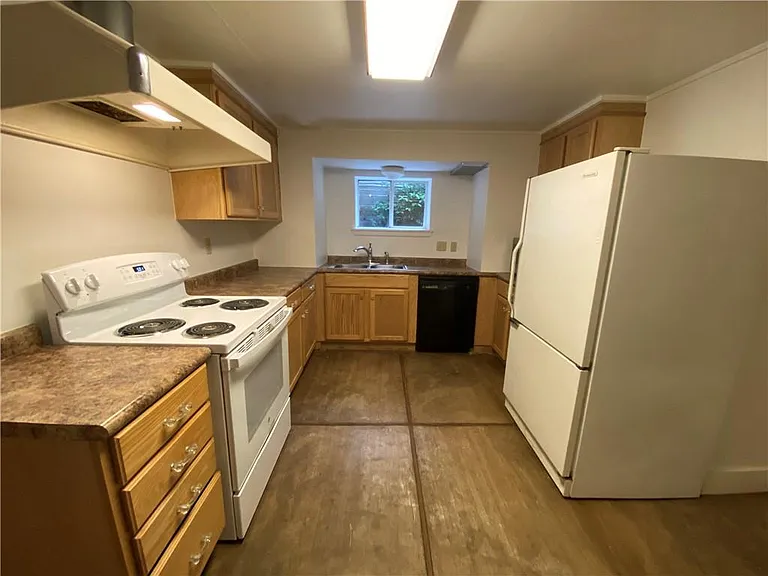 1501 W 9th St #D — Photo 25
