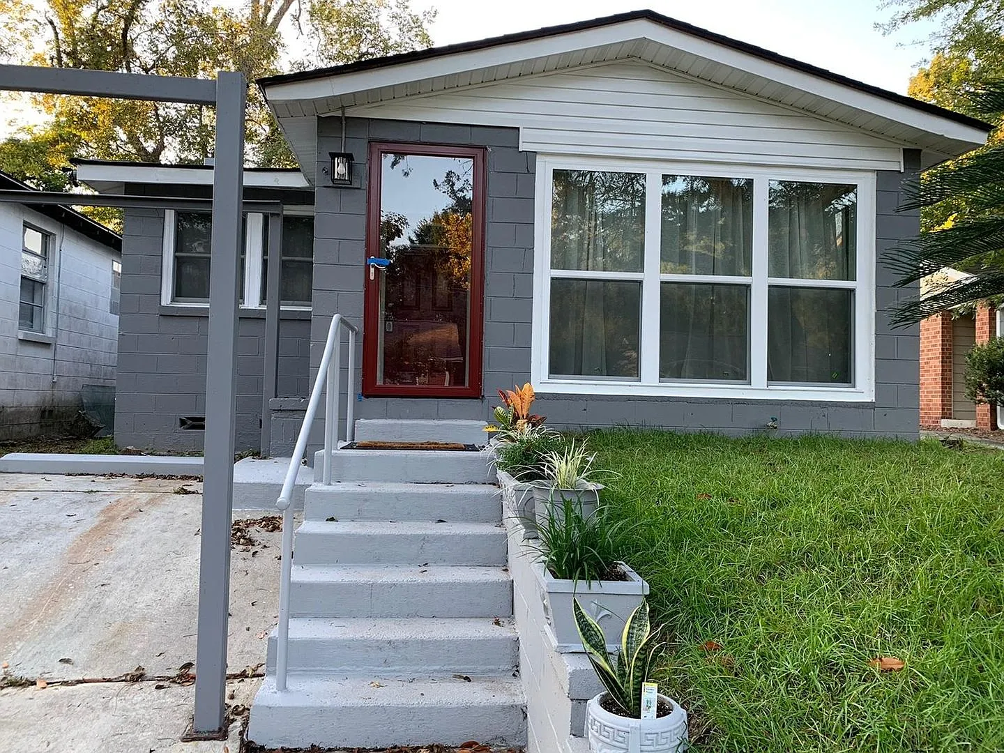 Charming 2BR House in Savannah — Photo 2