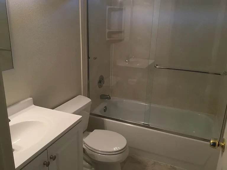 824 Taft St — Photo 12
