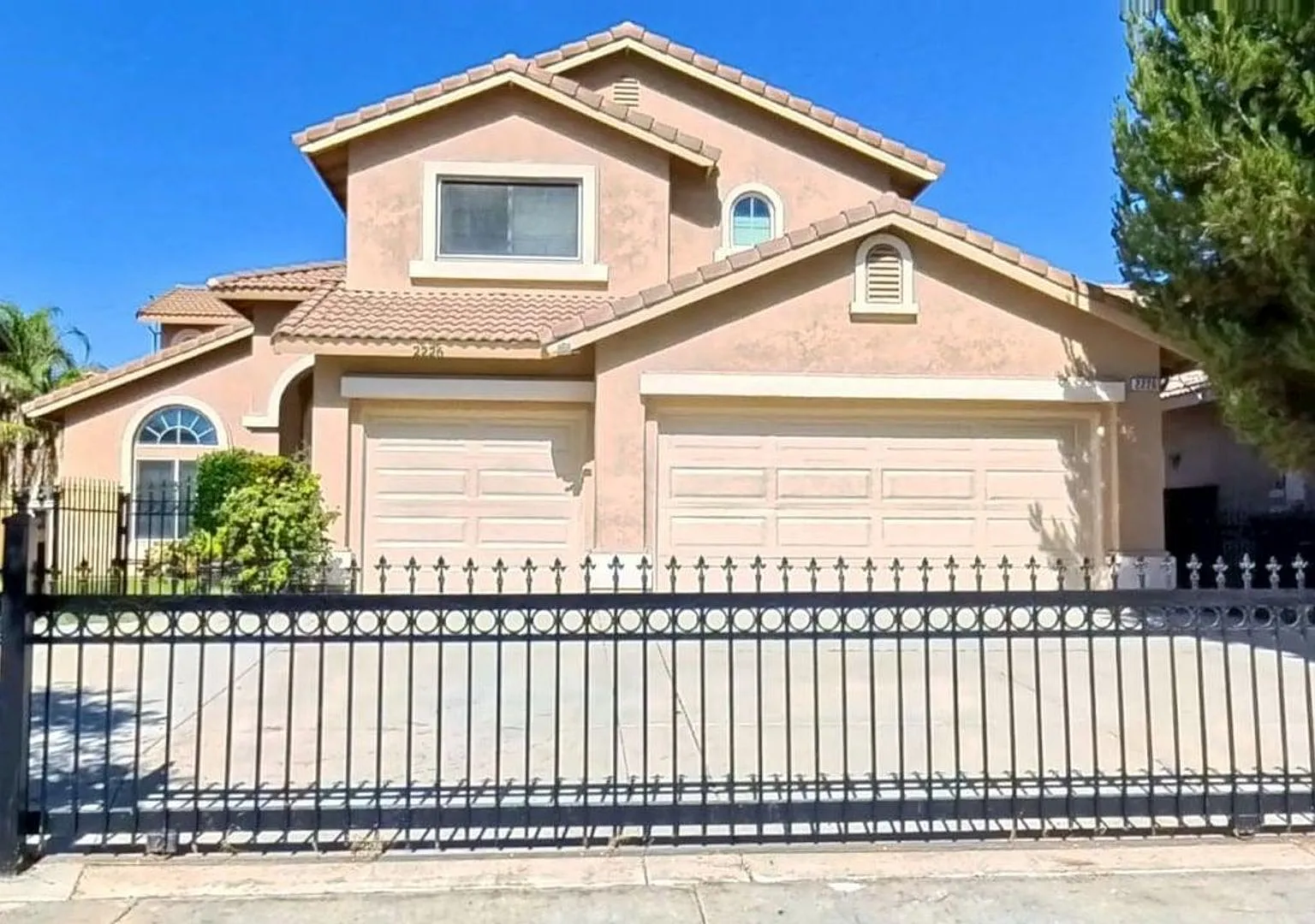 2226 Willowbrook Ln | Spacious 5-Bedroom Home in the Growing City of Perris Over 2,850 Sq. Ft.! — Photo 1