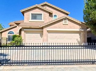 2226 Willowbrook Ln, Perris, CA 92571