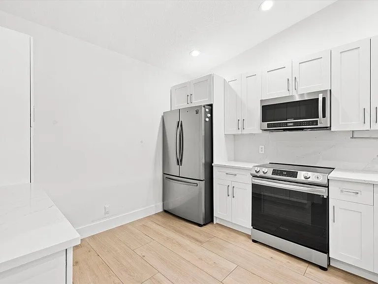 10352 Mateo Ct — Photo 9