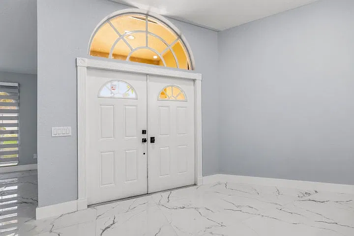 4 bed, 2133 sqft, $4,250 — Photo 3