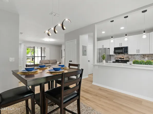 1903 WOOD HILL Place #1903, Jacksonville, FL 32256