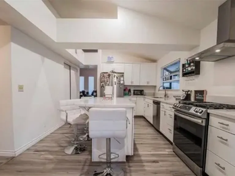 4824 Norway Ln — Photo 7
