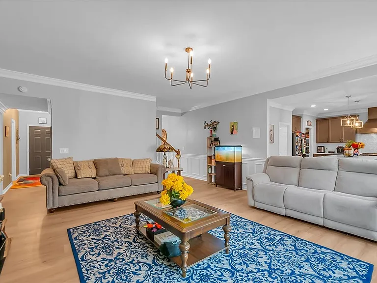 6000 Thrush Ct — Photo 17