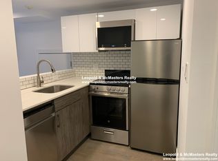 27 Phillips St APT 1, Boston, MA 02114