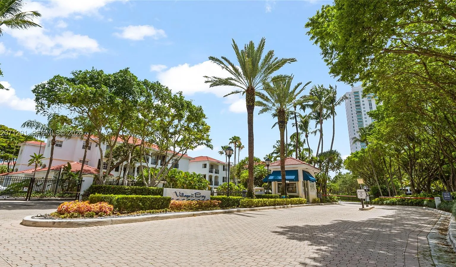 Village By The Bay Condo — Photo 1