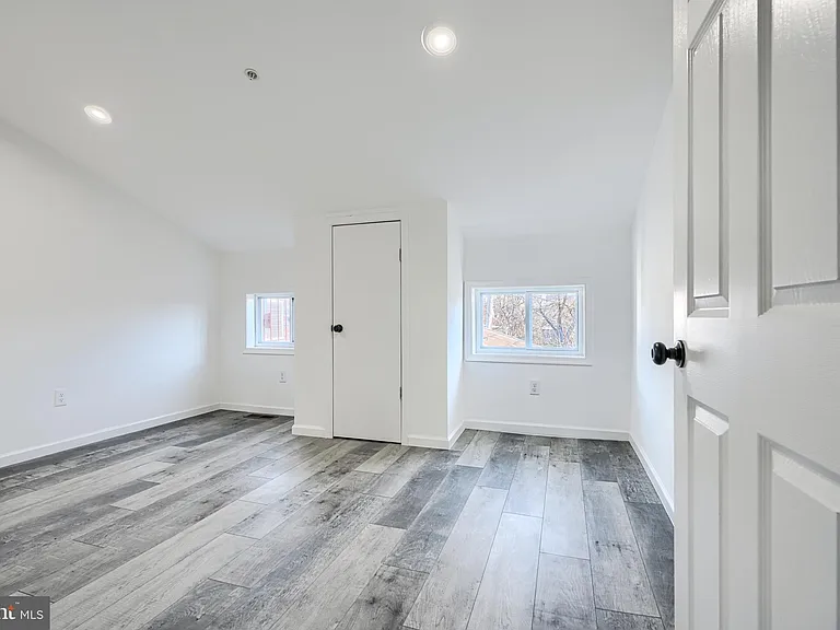 7 Carrollton Ave — Photo 18