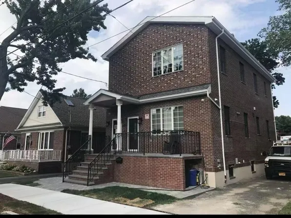 633 Britton Ave, Staten Island, NY 10304