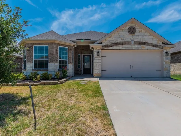 2524 Summer Trail Dr, Denton, TX 76209