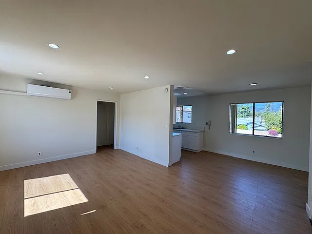 1 bed, $2,050 — Photo 2