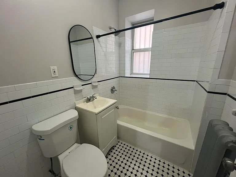 75 N 7th St #107 — Photo 4