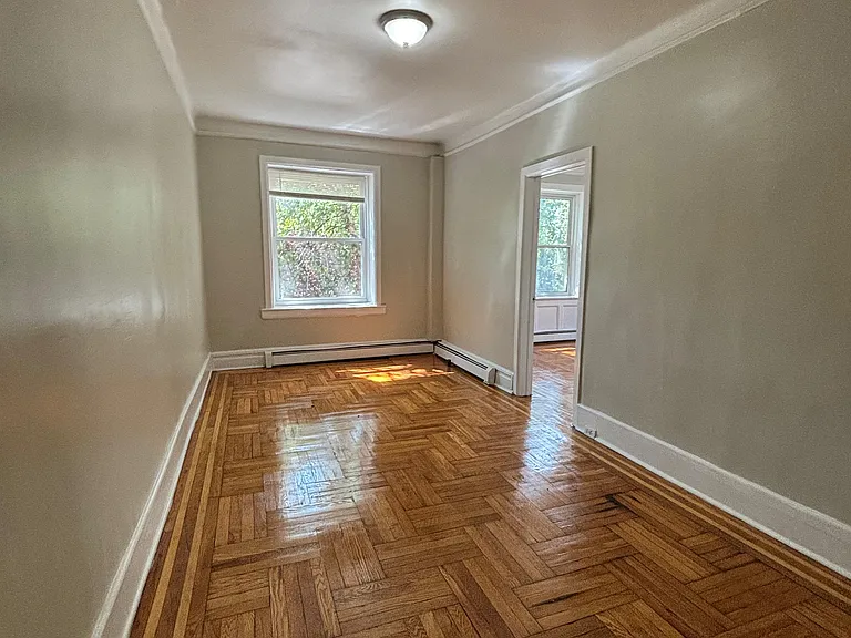 347 Park Ave #1 — Photo 2