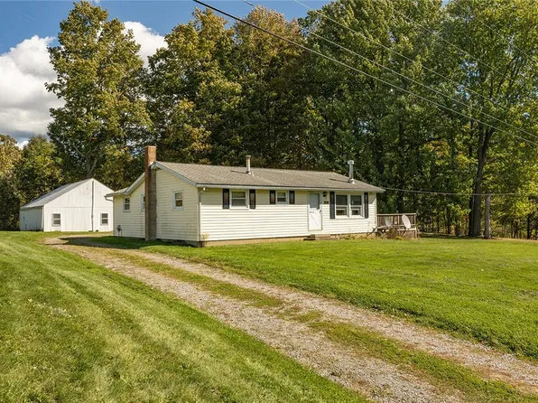 308 Bradley Rd, Stoneboro, PA 16153