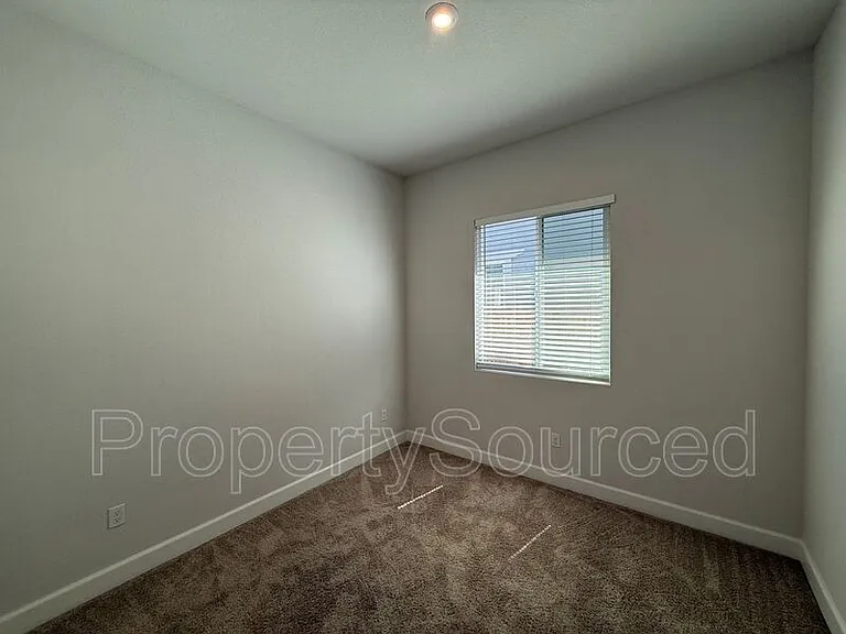 614 Madrone St — Photo 42