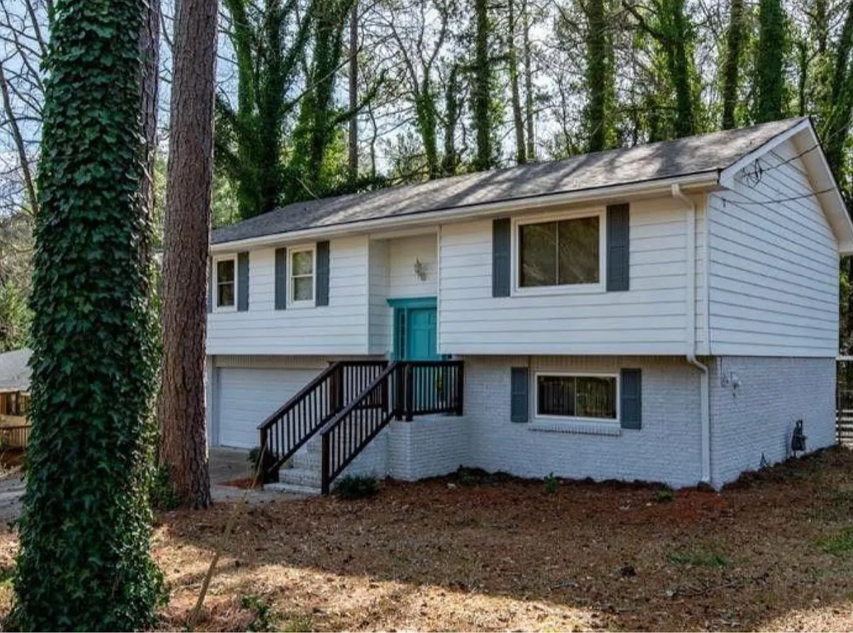 2866 Hedgewood Drive Northwest - 1 — Photo 1