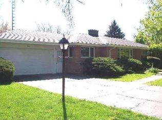 323 Hill Ave, North Aurora, IL 60542