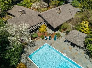 46 Prynne Ridge Rd, Longmeadow, MA 01106