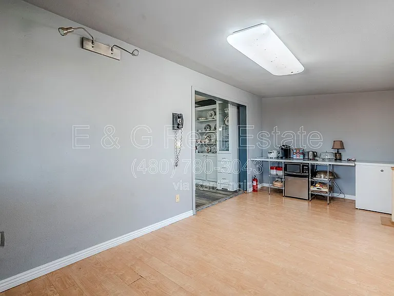 1022 W Apollo Ave — Photo 45