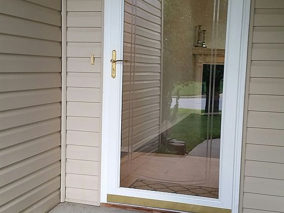 Large Covered Entry