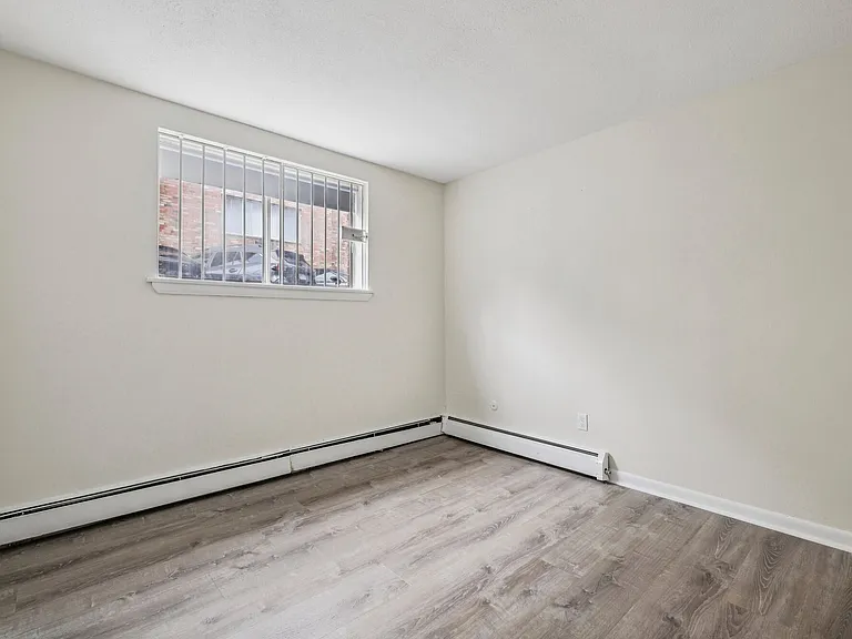 Gardner Street Apartments — Photo 30