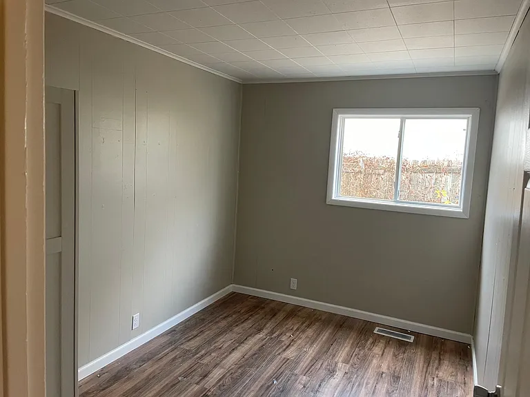 3227 Boynton Ave — Photo 6