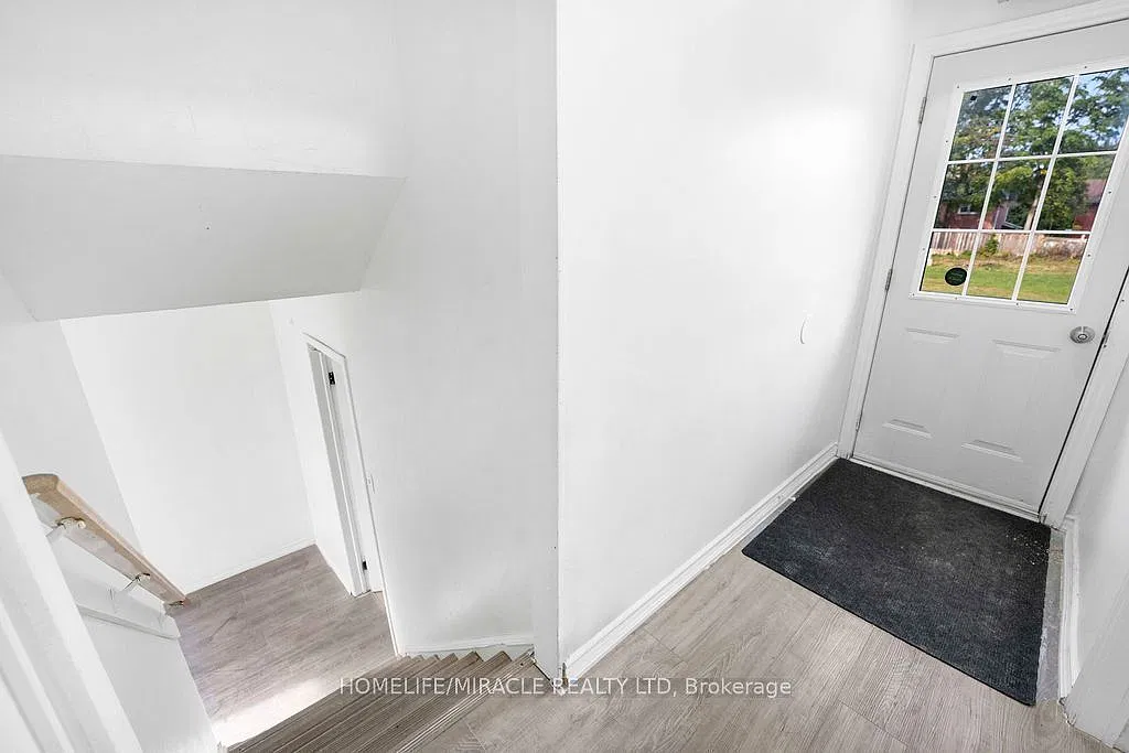 2 bed, $2,000 — Photo 1