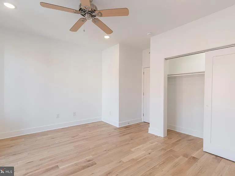 2406 W Master St #2 — Photo 21