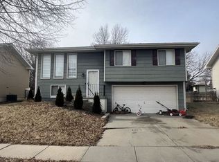 2441 SW 17th St, Lincoln, NE 68522