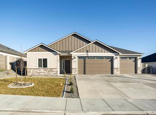 2402 Maggio Loop, Richland, WA 99352