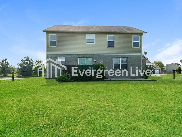 1120 Sedgehill Ln — Photo 15