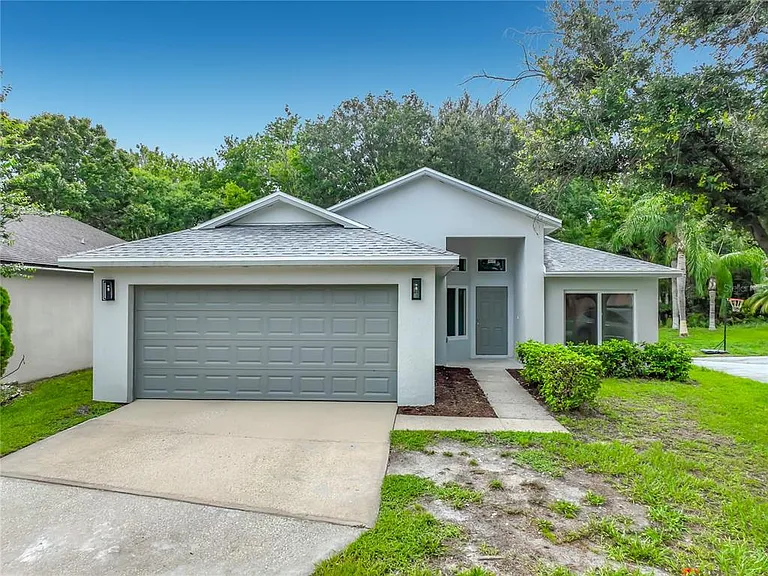 11148 Pinewood Cove Ln — Photo 2