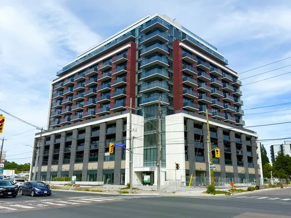 2839 Jane St #302, Toronto, ON M3N 2J5